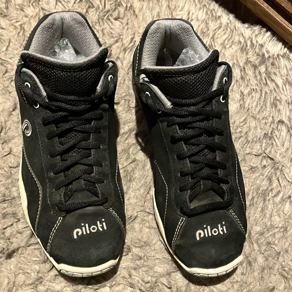 Black Piloti Driving Shoes size 5.5